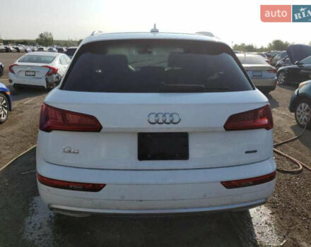 Білий Ауді Ку 5, об'ємом двигуна 1.98 л та пробігом 148 тис. км за 16700 $, фото 5 на Automoto.ua