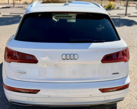 Белый Ауди Ку 5, объемом двигателя 2 л и пробегом 37 тыс. км за 11000 $, фото 3 на Automoto.ua