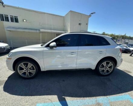 Белый Ауди Ку 5, объемом двигателя 2 л и пробегом 38 тыс. км за 12500 $, фото 3 на Automoto.ua