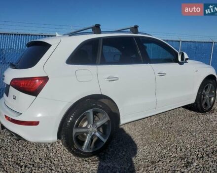 Белый Ауди Ку 5, объемом двигателя 2 л и пробегом 177 тыс. км за 3300 $, фото 2 на Automoto.ua