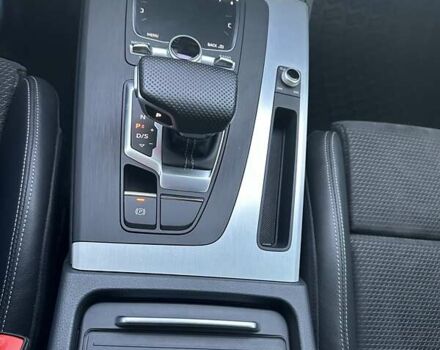 Білий Ауді Ку 5, об'ємом двигуна 2.97 л та пробігом 140 тис. км за 45698 $, фото 8 на Automoto.ua