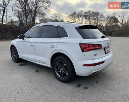 Белый Ауди Ку 5, объемом двигателя 1.98 л и пробегом 102 тыс. км за 27000 $, фото 2 на Automoto.ua