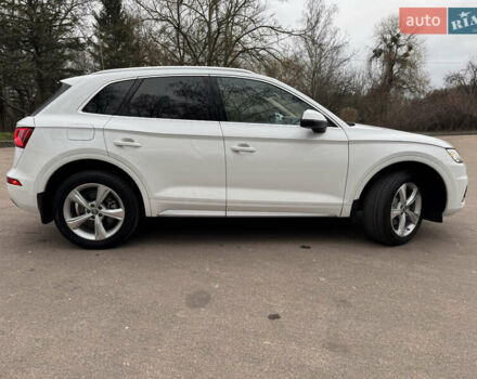 Белый Ауди Ку 5, объемом двигателя 1.98 л и пробегом 118 тыс. км за 25500 $, фото 4 на Automoto.ua