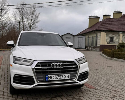 Белый Ауди Ку 5, объемом двигателя 2 л и пробегом 95 тыс. км за 29000 $, фото 1 на Automoto.ua