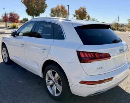 Белый Ауди Ку 5, объемом двигателя 2 л и пробегом 47 тыс. км за 12500 $, фото 3 на Automoto.ua