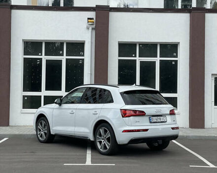 Белый Ауди Ку 5, объемом двигателя 1.98 л и пробегом 21 тыс. км за 30950 $, фото 3 на Automoto.ua