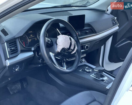 Білий Ауді Ку 5, об'ємом двигуна 1.98 л та пробігом 148 тис. км за 16400 $, фото 41 на Automoto.ua