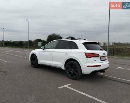 Белый Ауди Ку 5, объемом двигателя 2 л и пробегом 52 тыс. км за 30900 $, фото 12 на Automoto.ua