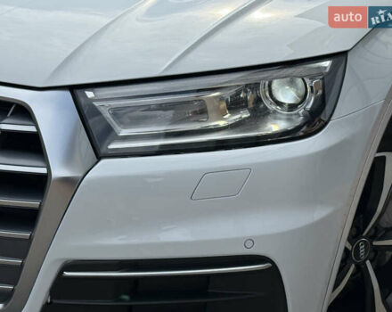 Белый Ауди Ку 5, объемом двигателя 2 л и пробегом 55 тыс. км за 26500 $, фото 7 на Automoto.ua