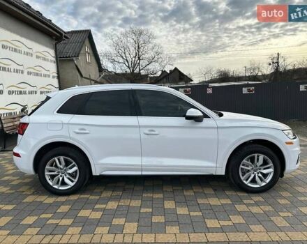 Белый Ауди Ку 5, объемом двигателя 1.98 л и пробегом 183 тыс. км за 23950 $, фото 4 на Automoto.ua