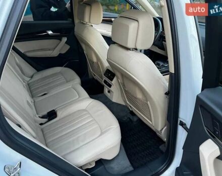 Ауди Ку 5 2020 в Сумах на Automoto.ua Белый Ауди Ку 5, объемом двигателя 1.98 л и пробегом 34 тыс. км за 29500 $, фото 11 на Automoto.ua