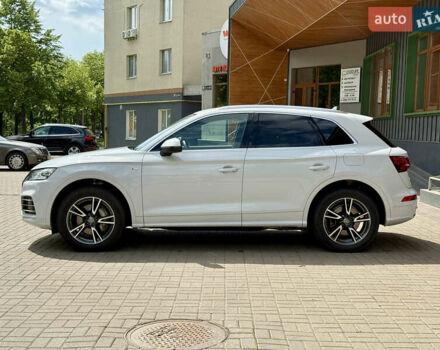 Белый Ауди Ку 5, объемом двигателя 2 л и пробегом 56 тыс. км за 34500 $, фото 19 на Automoto.ua