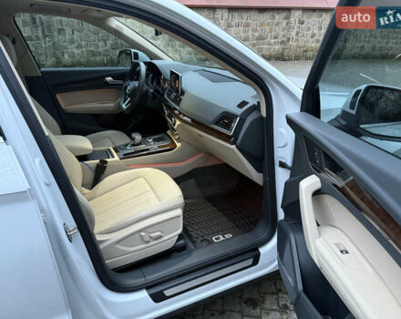 Білий Ауді Ку 5, об'ємом двигуна 2 л та пробігом 100 тис. км за 33900 $, фото 51 на Automoto.ua