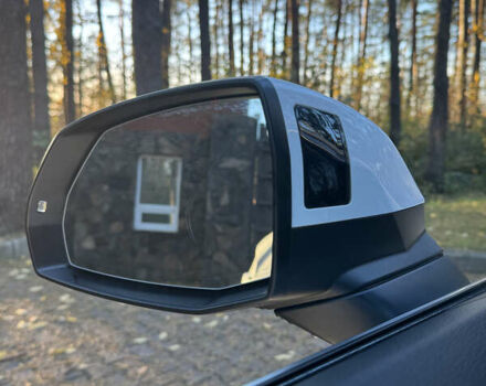 Білий Ауді Ку 5, об'ємом двигуна 1.98 л та пробігом 64 тис. км за 24600 $, фото 23 на Automoto.ua