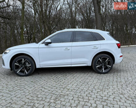 Білий Ауді Ку 5, об'ємом двигуна 2 л та пробігом 100 тис. км за 33900 $, фото 11 на Automoto.ua