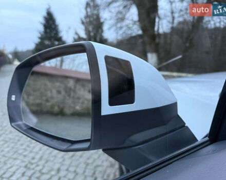 Білий Ауді Ку 5, об'ємом двигуна 2 л та пробігом 100 тис. км за 33900 $, фото 26 на Automoto.ua