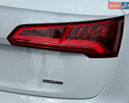 Белый Ауди Ку 5, объемом двигателя 2 л и пробегом 55 тыс. км за 26500 $, фото 21 на Automoto.ua