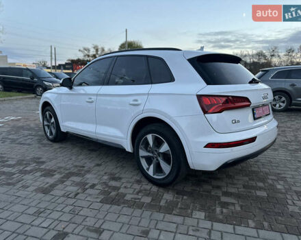 Білий Ауді Ку 5, об'ємом двигуна 2 л та пробігом 119 тис. км за 25700 $, фото 4 на Automoto.ua