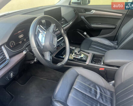 Білий Ауді Ку 5, об'ємом двигуна 2 л та пробігом 125 тис. км за 29500 $, фото 7 на Automoto.ua