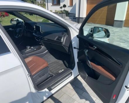 Белый Ауди Ку 5, объемом двигателя 2 л и пробегом 111 тыс. км за 16400 $, фото 5 на Automoto.ua