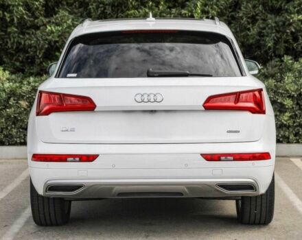 Белый Ауди Ку 5, объемом двигателя 2 л и пробегом 44 тыс. км за 10700 $, фото 3 на Automoto.ua