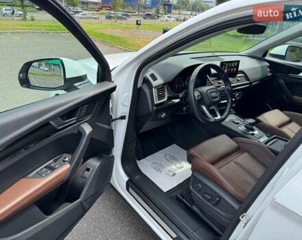 Белый Ауди Ку 5, объемом двигателя 2 л и пробегом 112 тыс. км за 35500 $, фото 24 на Automoto.ua