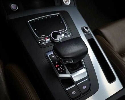 Белый Ауди Ку 5, объемом двигателя 2 л и пробегом 104 тыс. км за 19000 $, фото 6 на Automoto.ua