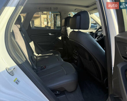 Білий Ауді Ку 5, об'ємом двигуна 1.98 л та пробігом 90 тис. км за 28500 $, фото 8 на Automoto.ua