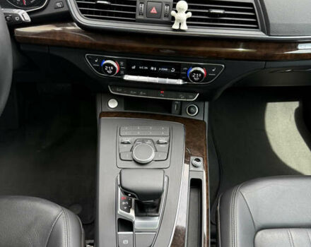 Белый Ауди Ку 5, объемом двигателя 2 л и пробегом 55 тыс. км за 26500 $, фото 48 на Automoto.ua