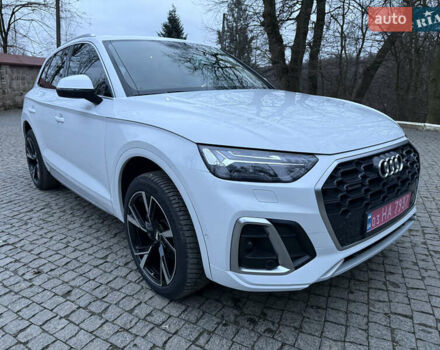 Білий Ауді Ку 5, об'ємом двигуна 2 л та пробігом 100 тис. км за 33900 $, фото 3 на Automoto.ua