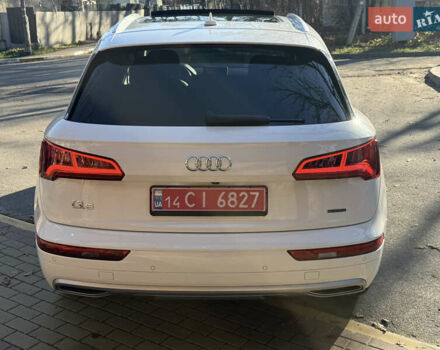 Білий Ауді Ку 5, об'ємом двигуна 1.98 л та пробігом 90 тис. км за 28500 $, фото 2 на Automoto.ua