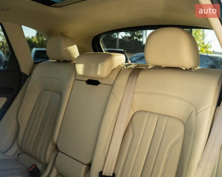 Білий Ауді Ку 5, об'ємом двигуна 1.98 л та пробігом 99 тис. км за 34500 $, фото 45 на Automoto.ua