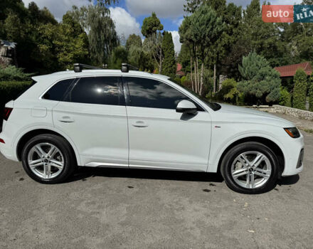 Ауди Ку 5 2020 в Тернополе на Automoto.ua Белый Ауди Ку 5, объемом двигателя 1.98 л и пробегом 136 тыс. км за 44000 $, фото 10 на Automoto.ua