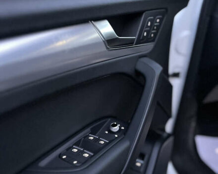 Білий Ауді Ку 5, об'ємом двигуна 2 л та пробігом 119 тис. км за 25700 $, фото 25 на Automoto.ua