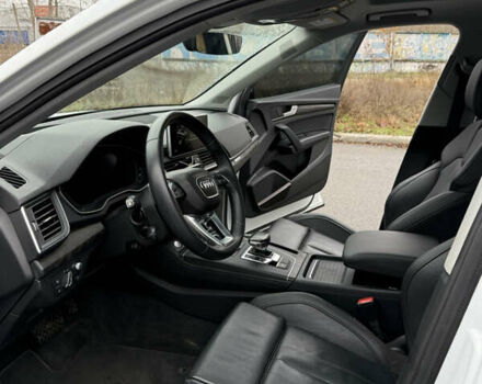 Білий Ауді Ку 5, об'ємом двигуна 1.98 л та пробігом 70 тис. км за 32500 $, фото 13 на Automoto.ua