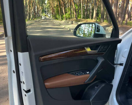 Білий Ауді Ку 5, об'ємом двигуна 2 л та пробігом 94 тис. км за 30300 $, фото 8 на Automoto.ua
