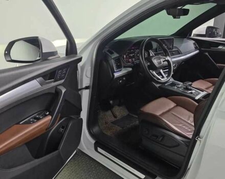 Белый Ауди Ку 5, объемом двигателя 2 л и пробегом 104 тыс. км за 19000 $, фото 8 на Automoto.ua