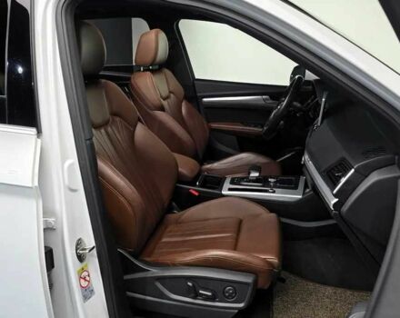 Белый Ауди Ку 5, объемом двигателя 2 л и пробегом 104 тыс. км за 19000 $, фото 7 на Automoto.ua