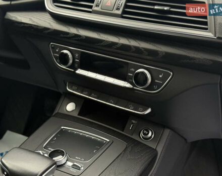 Белый Ауди Ку 5, объемом двигателя 1.98 л и пробегом 65 тыс. км за 40999 $, фото 12 на Automoto.ua