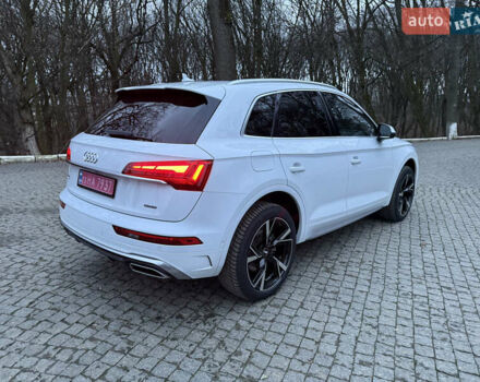 Білий Ауді Ку 5, об'ємом двигуна 2 л та пробігом 100 тис. км за 33900 $, фото 5 на Automoto.ua