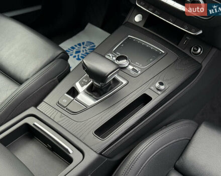 Белый Ауди Ку 5, объемом двигателя 1.98 л и пробегом 65 тыс. км за 40999 $, фото 13 на Automoto.ua