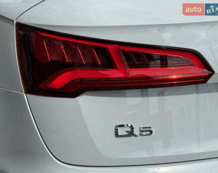 Белый Ауди Ку 5, объемом двигателя 2 л и пробегом 55 тыс. км за 26500 $, фото 29 на Automoto.ua