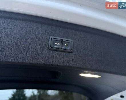 Білий Ауді Ку 5, об'ємом двигуна 2 л та пробігом 100 тис. км за 33900 $, фото 62 на Automoto.ua