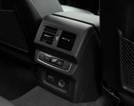 Белый Ауди Ку 5, объемом двигателя 2 л и пробегом 98 тыс. км за 29950 $, фото 22 на Automoto.ua