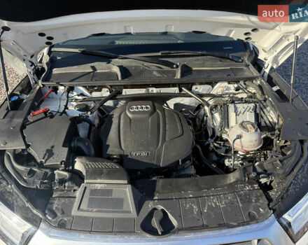 Білий Ауді Ку 5, об'ємом двигуна 1.98 л та пробігом 90 тис. км за 28500 $, фото 19 на Automoto.ua