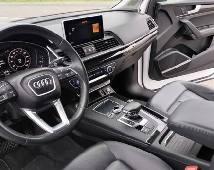 Белый Ауди Ку 5, объемом двигателя 2 л и пробегом 52 тыс. км за 30900 $, фото 18 на Automoto.ua