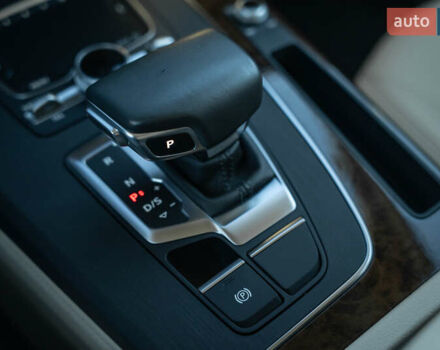 Білий Ауді Ку 5, об'ємом двигуна 1.98 л та пробігом 99 тис. км за 34500 $, фото 37 на Automoto.ua