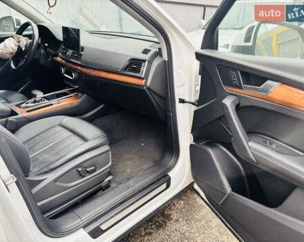 Білий Ауді Ку 5, об'ємом двигуна 2 л та пробігом 136 тис. км за 22500 $, фото 9 на Automoto.ua