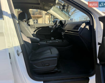 Білий Ауді Ку 5, об'ємом двигуна 1.98 л та пробігом 90 тис. км за 28500 $, фото 7 на Automoto.ua