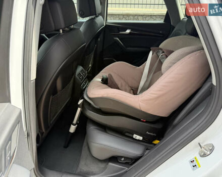 Белый Ауди Ку 5, объемом двигателя 2 л и пробегом 55 тыс. км за 26500 $, фото 36 на Automoto.ua